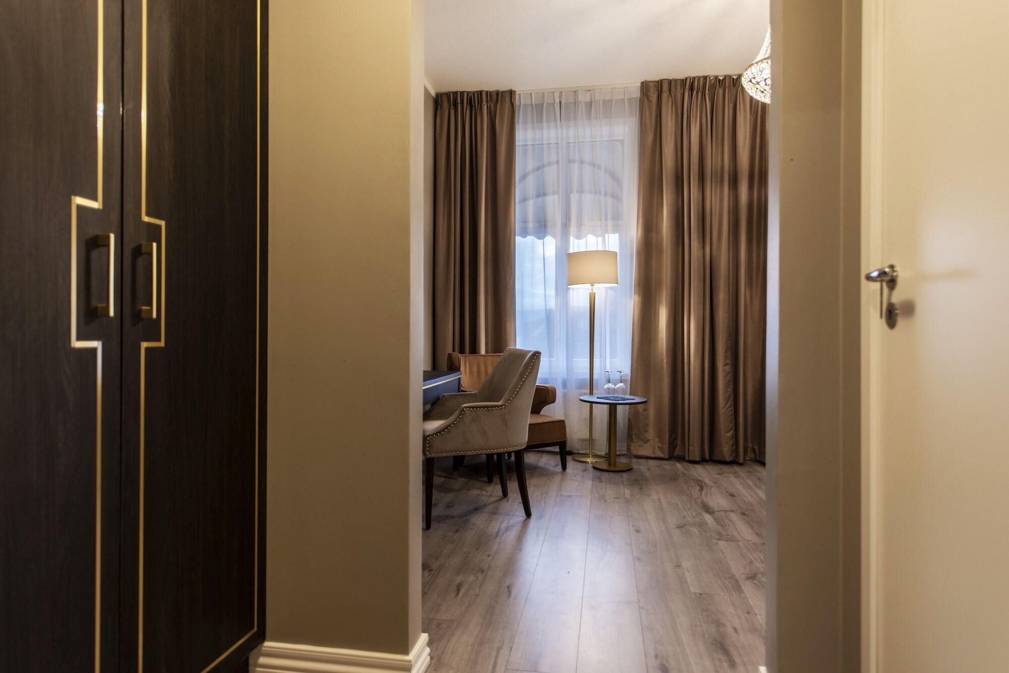 Home Hotel Grand Gjovik Ngoại thất bức ảnh